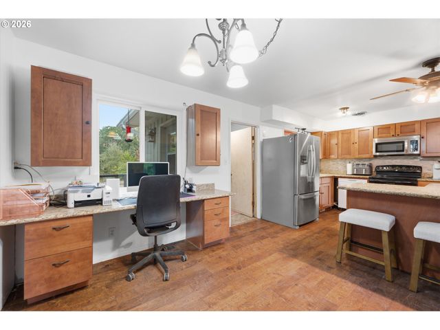 22740 Ne HIGHWAY 240, Newberg, OR 97132