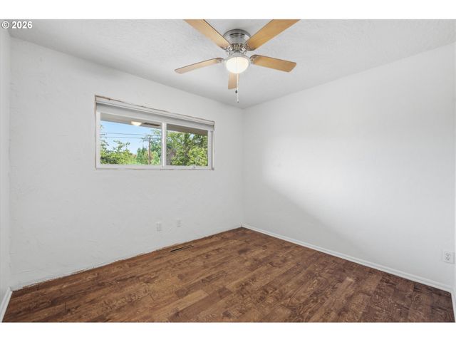 22740 Ne HIGHWAY 240, Newberg, OR 97132