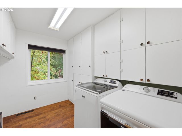 22740 Ne HIGHWAY 240, Newberg, OR 97132