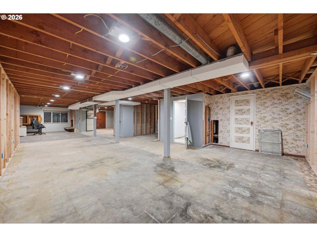 22740 Ne HIGHWAY 240, Newberg, OR 97132