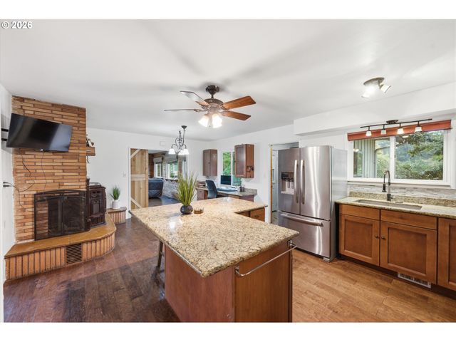 22740 Ne HIGHWAY 240, Newberg, OR 97132