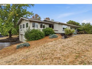 22740 Ne HIGHWAY 240, Newberg, OR 97132