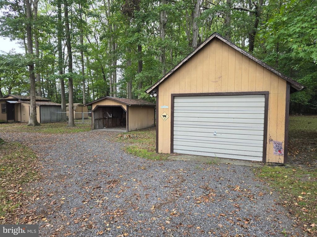 7718 QUANTICO RD, Hebron, MD 21830