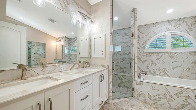 8972 HUNTINGTON POINTE DRIVE, Sarasota, FL 34238