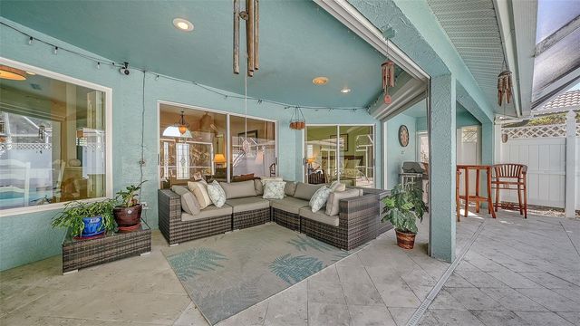 8972 HUNTINGTON POINTE DRIVE, Sarasota, FL 34238