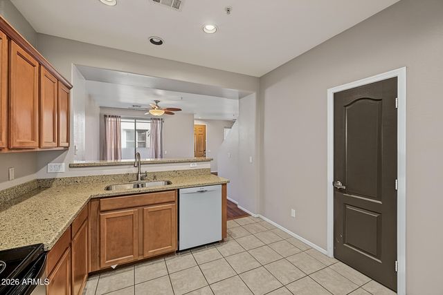 1225 N 36TH Street 1140, Phoenix, AZ 85008