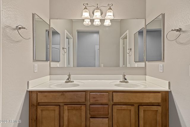 1225 N 36TH Street 1140, Phoenix, AZ 85008