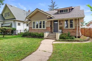 4028 N 15th STREET, Milwaukee, WI 53209