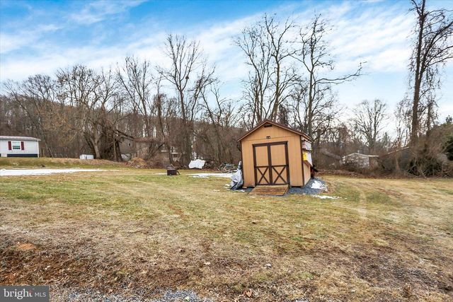 20 GOODMAN AVE, Lewistown, PA 17044