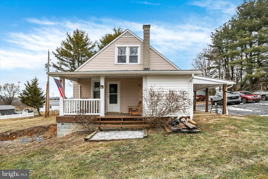 20 GOODMAN AVE, Lewistown, PA 17044