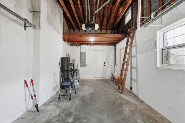 845 SNELL ISLE BOULEVARD NE, St Petersburg, FL 33704