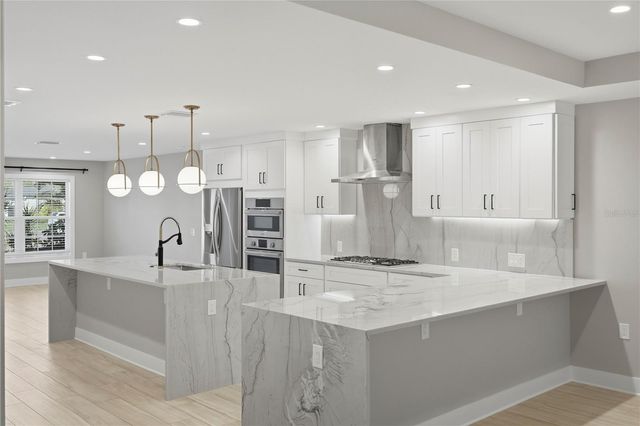 845 SNELL ISLE BOULEVARD NE, St Petersburg, FL 33704