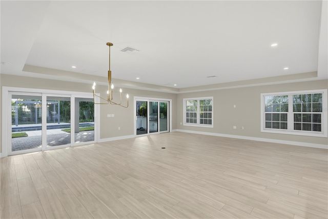 845 SNELL ISLE BOULEVARD NE, St Petersburg, FL 33704