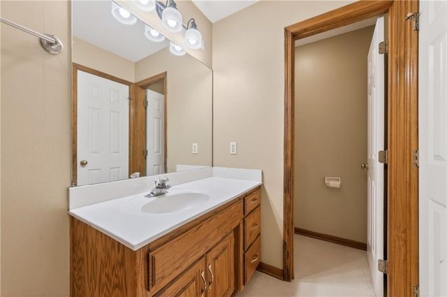 6209 NE 48TH Terrace, Kansas City, MO 64119