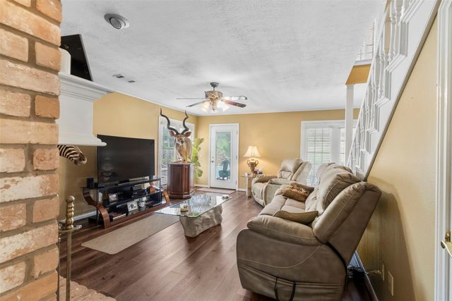 19511 Oak Station Drive, Humble, TX 77346
