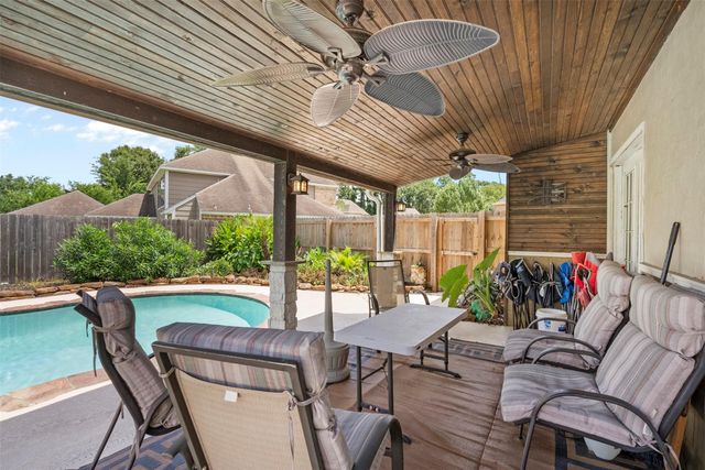 19511 Oak Station Drive, Humble, TX 77346