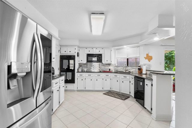 19511 Oak Station Drive, Humble, TX 77346