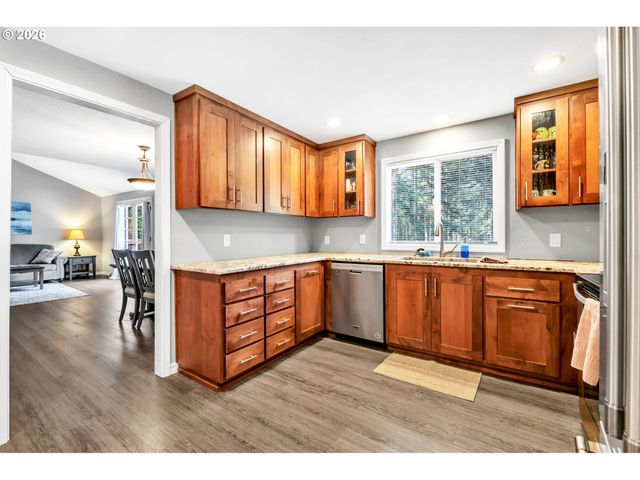 88020 KEOLA Ct, Springfield, OR 97478