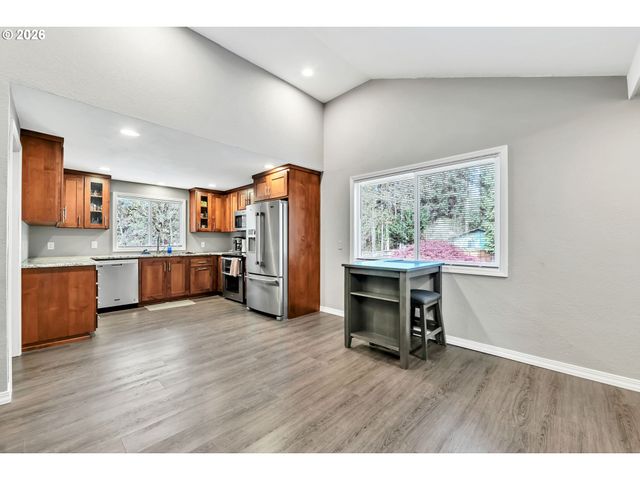 88020 KEOLA Ct, Springfield, OR 97478