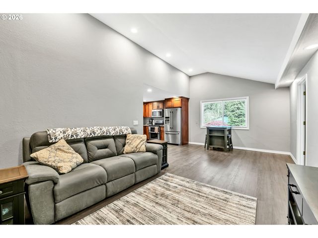 88020 KEOLA Ct, Springfield, OR 97478