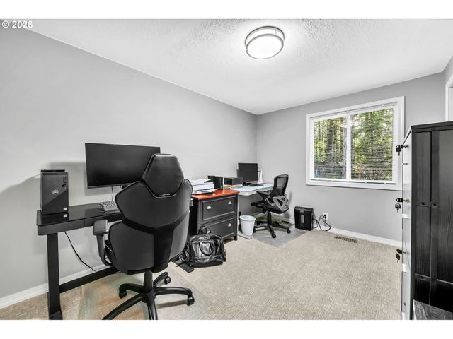 88020 KEOLA Ct, Springfield, OR 97478