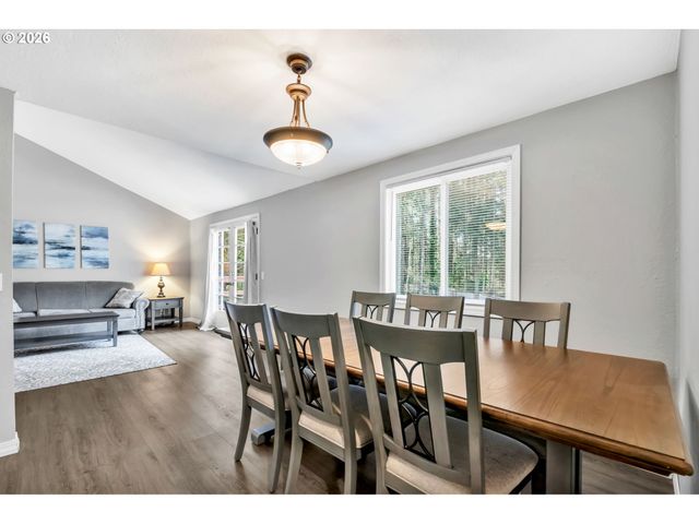 88020 KEOLA Ct, Springfield, OR 97478