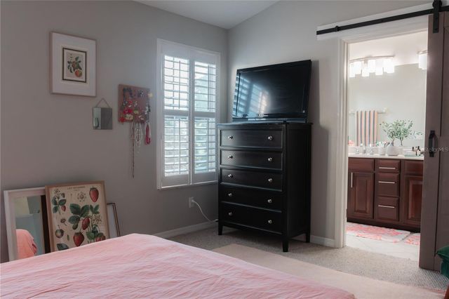3033 POINTEVIEW DRIVE, Tampa, FL 33611