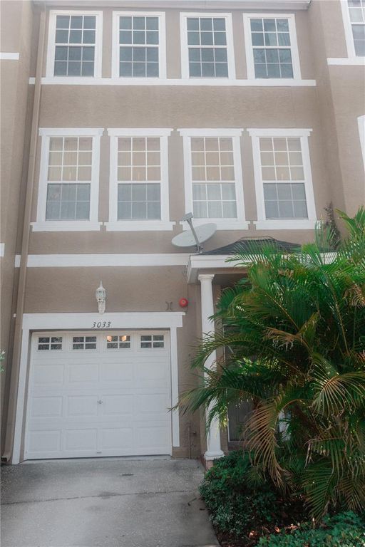 3033 POINTEVIEW DRIVE, Tampa, FL 33611