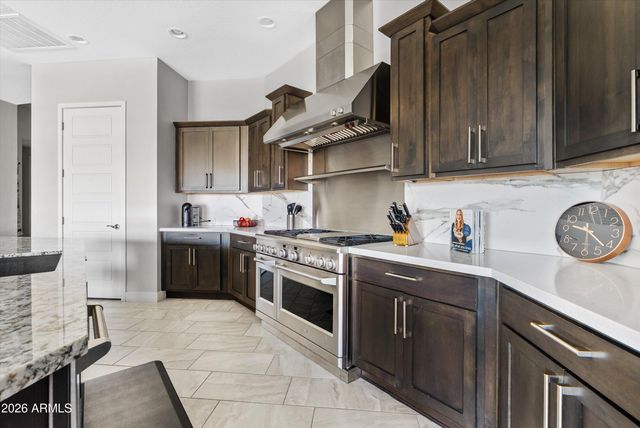 10332 E WAVELENGTH Avenue, Mesa, AZ 85212