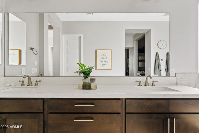 10332 E WAVELENGTH Avenue, Mesa, AZ 85212