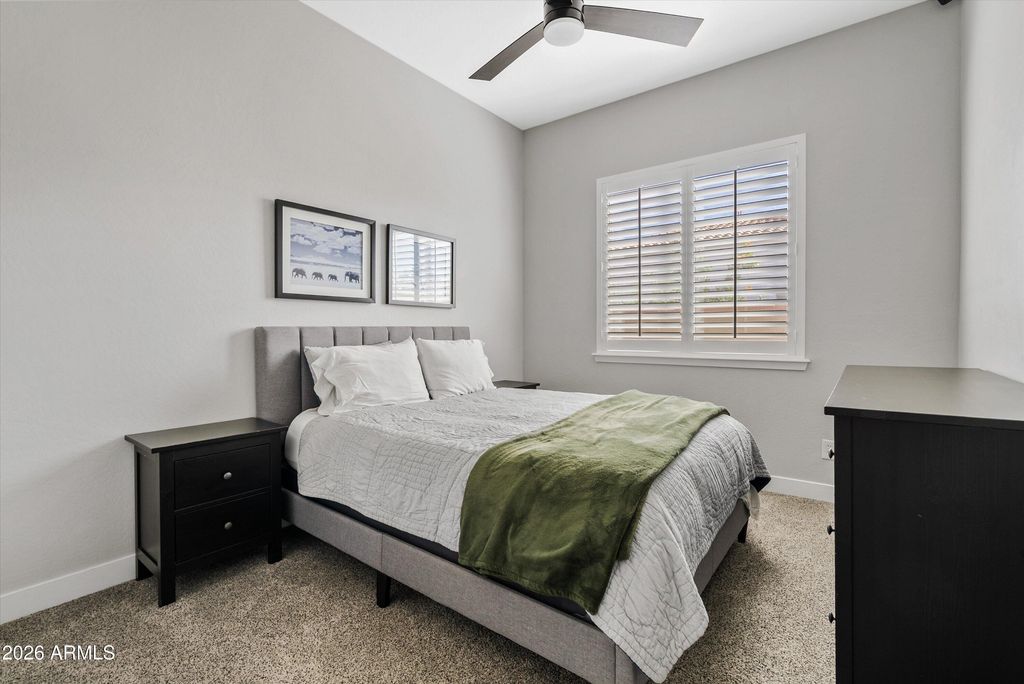 Image 24 of property listing at 10332 E WAVELENGTH Avenue, Mesa, AZ 85212