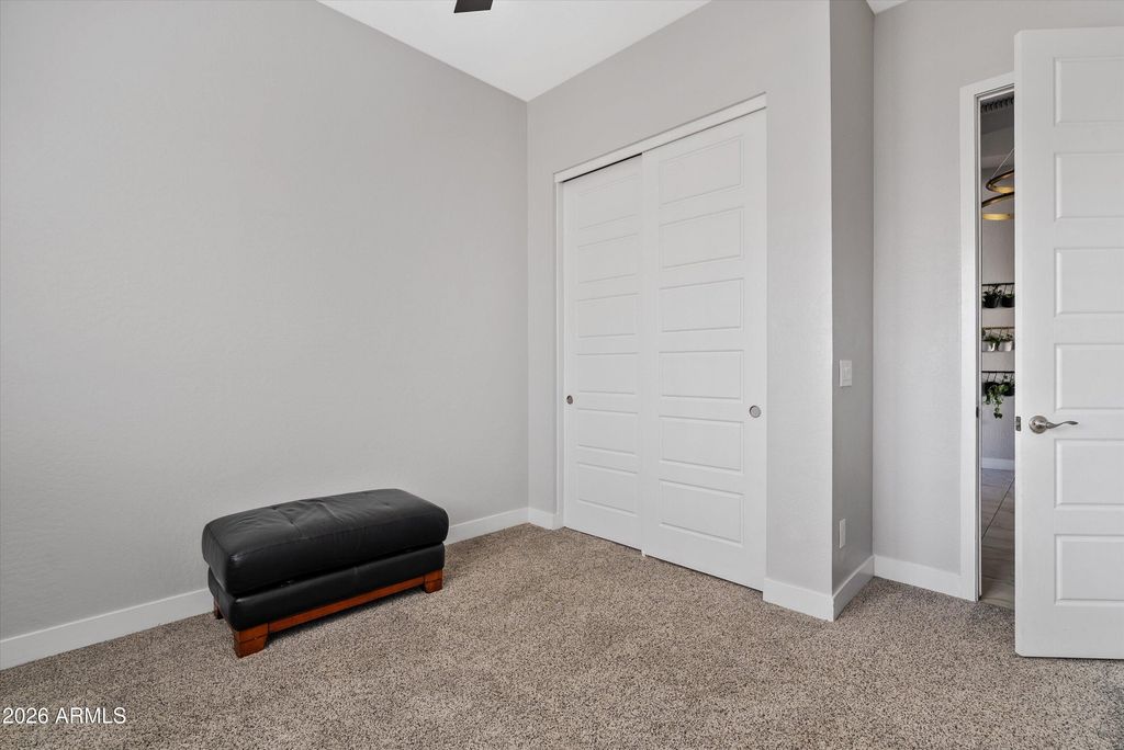 Image 27 of property listing at 10332 E WAVELENGTH Avenue, Mesa, AZ 85212