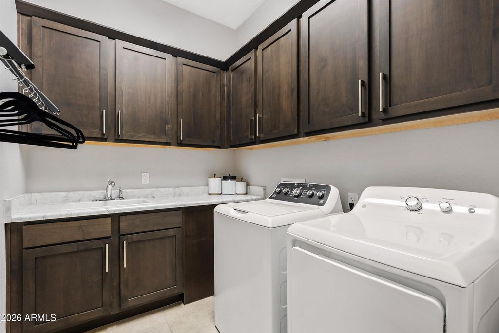 Image 35 of property listing at 10332 E WAVELENGTH Avenue, Mesa, AZ 85212