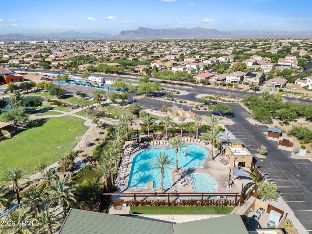 Image 66 of property listing at 10332 E WAVELENGTH Avenue, Mesa, AZ 85212