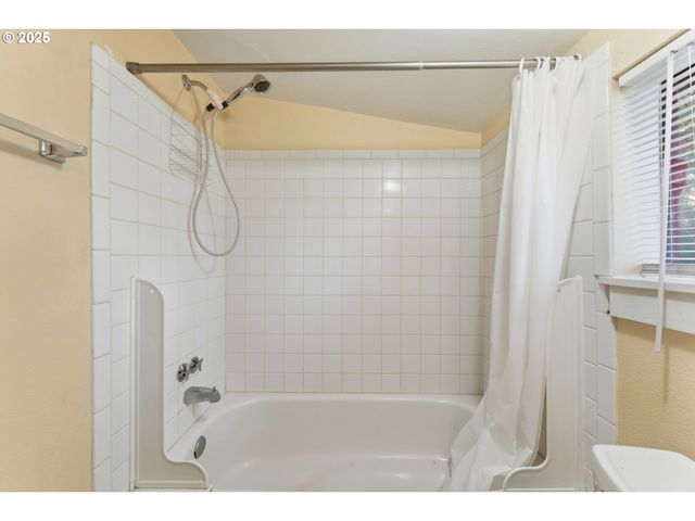 327 Powell Rd, Milton Freewater, OR 97862