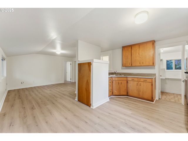 327 Powell Rd, Milton Freewater, OR 97862