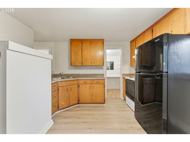 327 Powell Rd, Milton Freewater, OR 97862