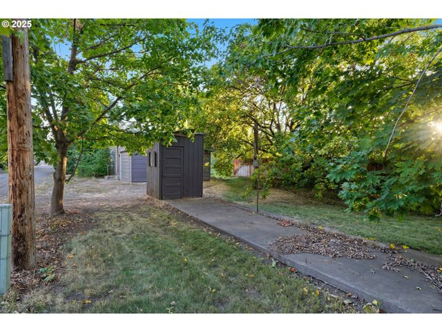 327 Powell Rd, Milton Freewater, OR 97862