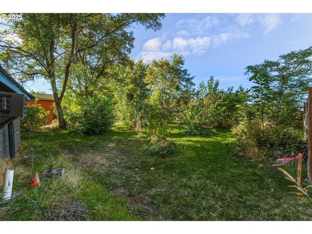 327 Powell Rd, Milton Freewater, OR 97862