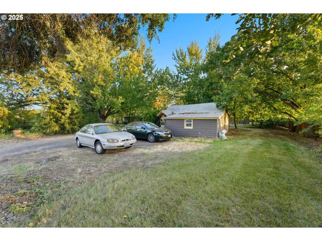 327 Powell Rd, Milton Freewater, OR 97862