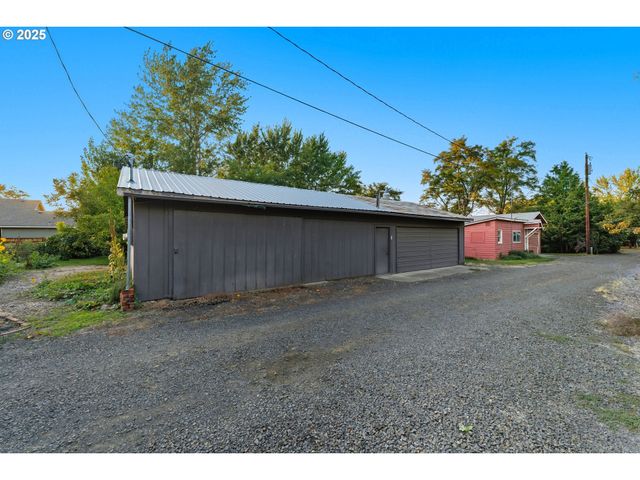 327 Powell Rd, Milton Freewater, OR 97862