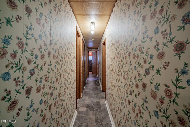 215 Landcastle Road, Church Hill, TN 37642