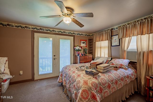 215 Landcastle Road, Church Hill, TN 37642