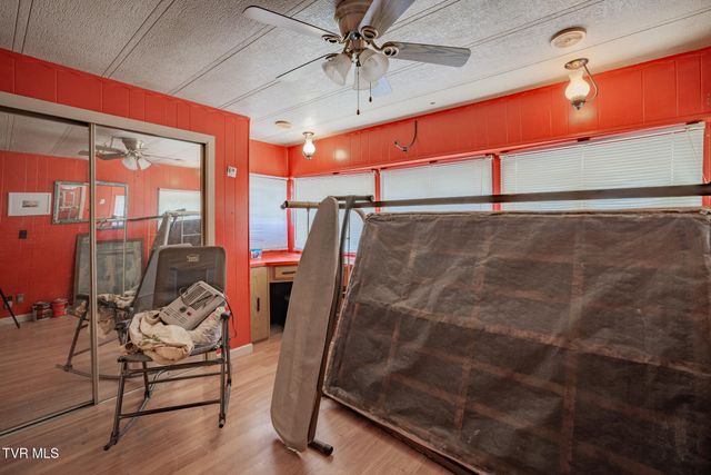 215 Landcastle Road, Church Hill, TN 37642