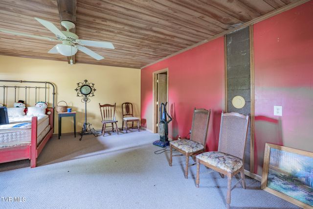 215 Landcastle Road, Church Hill, TN 37642