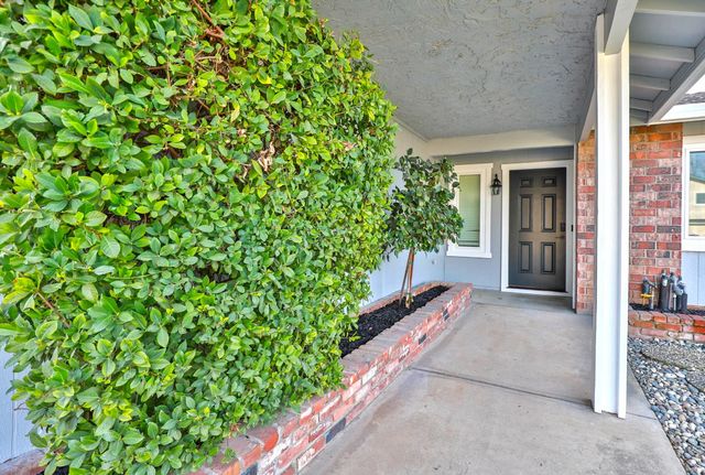 8384 Old Ranch Rd, Orangevale, CA 95662