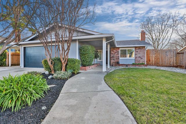 8384 Old Ranch Rd, Orangevale, CA 95662