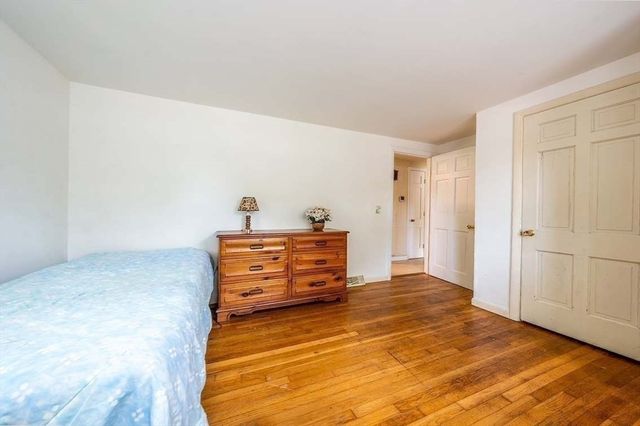 26 Adrena Ave, Barnstable, MA 02632
