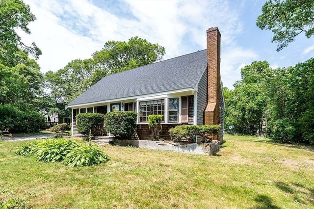 26 Adrena Ave, Barnstable, MA 02632