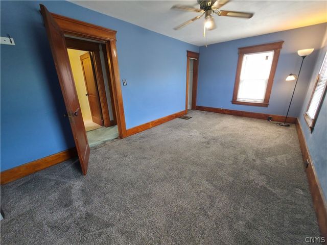 12 1st Street, Camillus, NY 13031